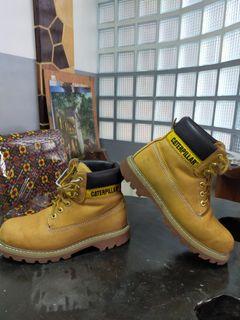 caterpillar shoes sm