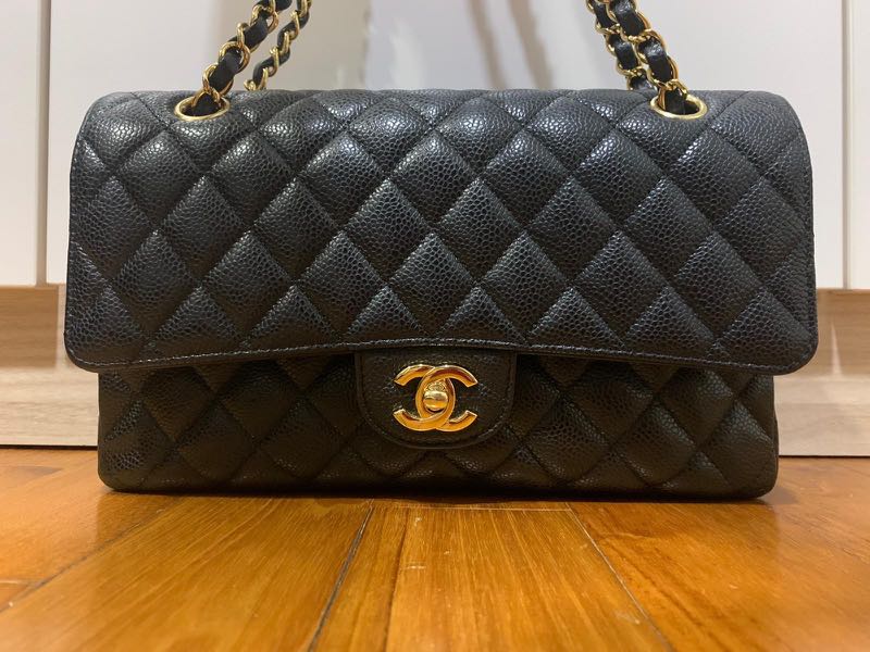 Chanel Medium Caviar in GHW, Luxury, Bags & Wallets, Handbags on Carousell