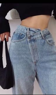 (Category: ) located in . Submitted by thriftings (Listing ID 1011189983, Image 1). Description: .
