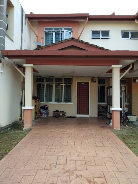 Double Storey Terrace Taman Bandar Senawang Freehold Kitchen Cabinet Property For Sale On Carousell