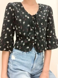 (Category: ) located in . Submitted by savetheclothes (Listing ID 1011199970, Image 1). Description: .