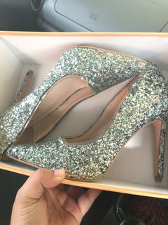 (Category: ) located in . Submitted by erinprelovedandstuff (Listing ID 268918451, Image 1). Description: .