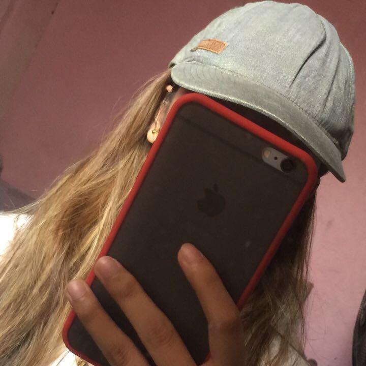 Grey Cap (Category: Caps & Hats) located in Manila. Submitted by frishaaaa (Listing ID 1011188217, Image 1). Description: .