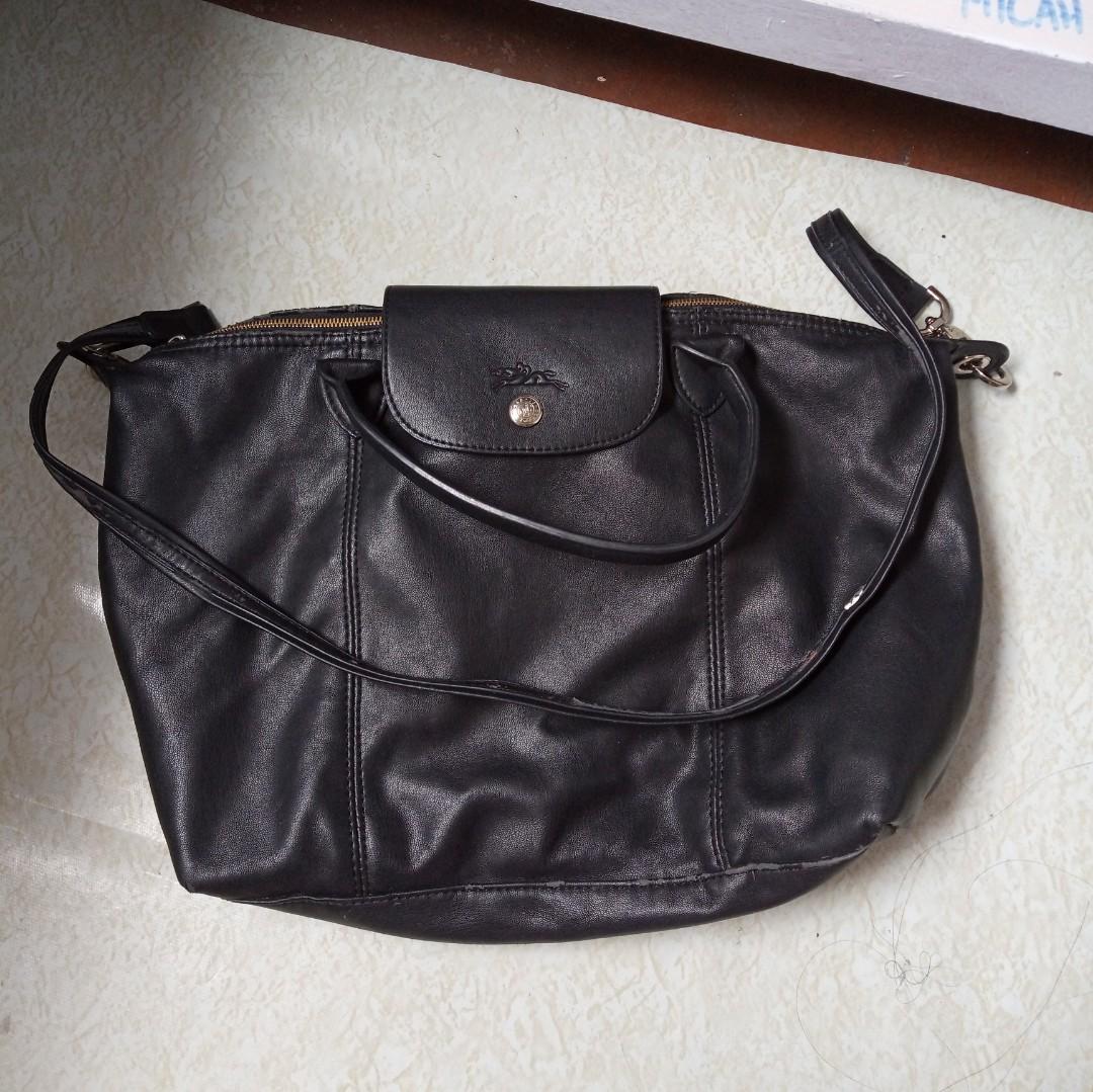 longchamp leather sling bag