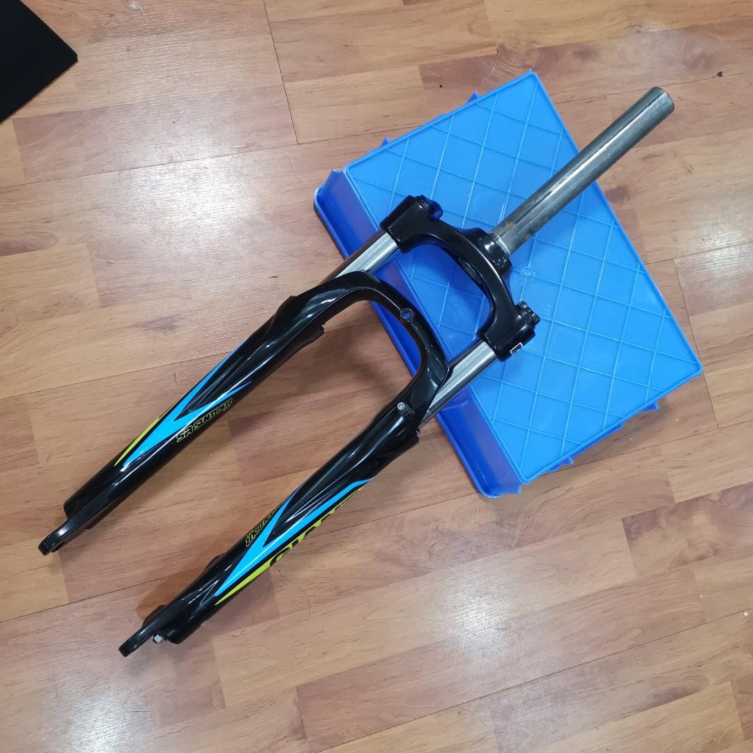 Giant brand Mountain bike front fork 26 inch with Suspension, Bicycles