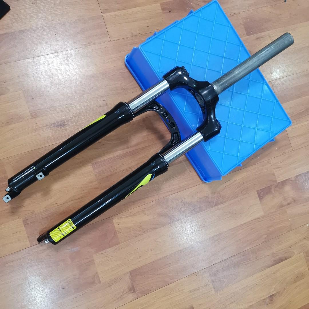 Giant brand Mountain bike front fork 26 inch with Suspension, Bicycles