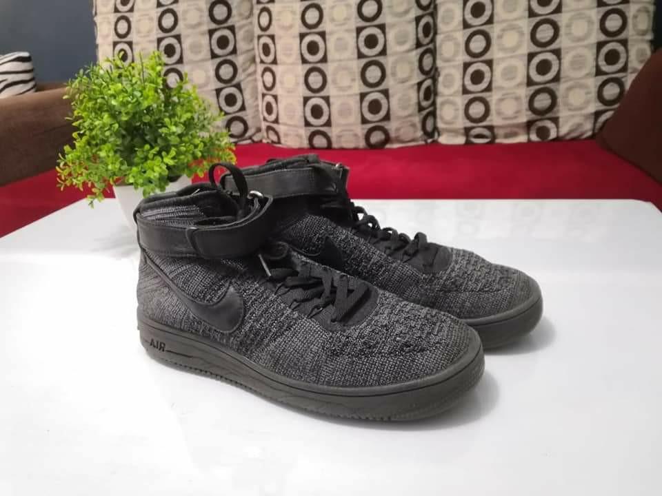Nike Air Force 1 Ultra Flyknit Mid Dark Grey Black Fesyen Pria Sepatu Lainnya di Carousell