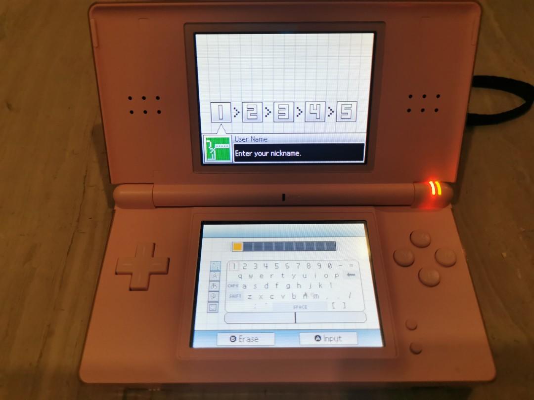 Nintendo DS Lite for sale cheap Making space at home 