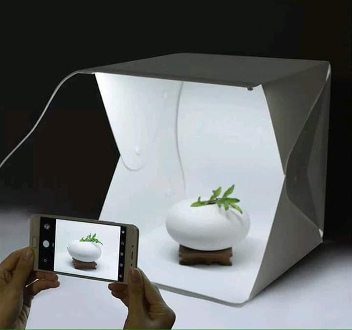 Portable Studio box (Category: Lighting & Studio Equipment) located in Quezon City. Submitted by myfpmshop (Listing ID 1011035952, Image 2). Description: Poluz photo box(big) BrightBox is the easiest and fastest way to get great product photos with a pure white or black background. You are able to set up your own Portable Mini Photo Studio and start taking great product photography anywhere. In one minute unfold our professional grade LED lightbo