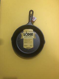 ❤️❤️Ready Stock: Lodge 9 inch skillet