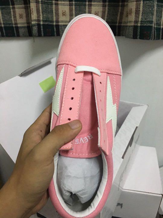Revenge x storm Bolt pink Us9 brand new