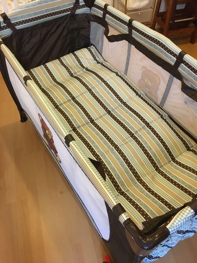 Travelling cot, Babies & Kids, Baby Nursery & Kids Furniture, Cots