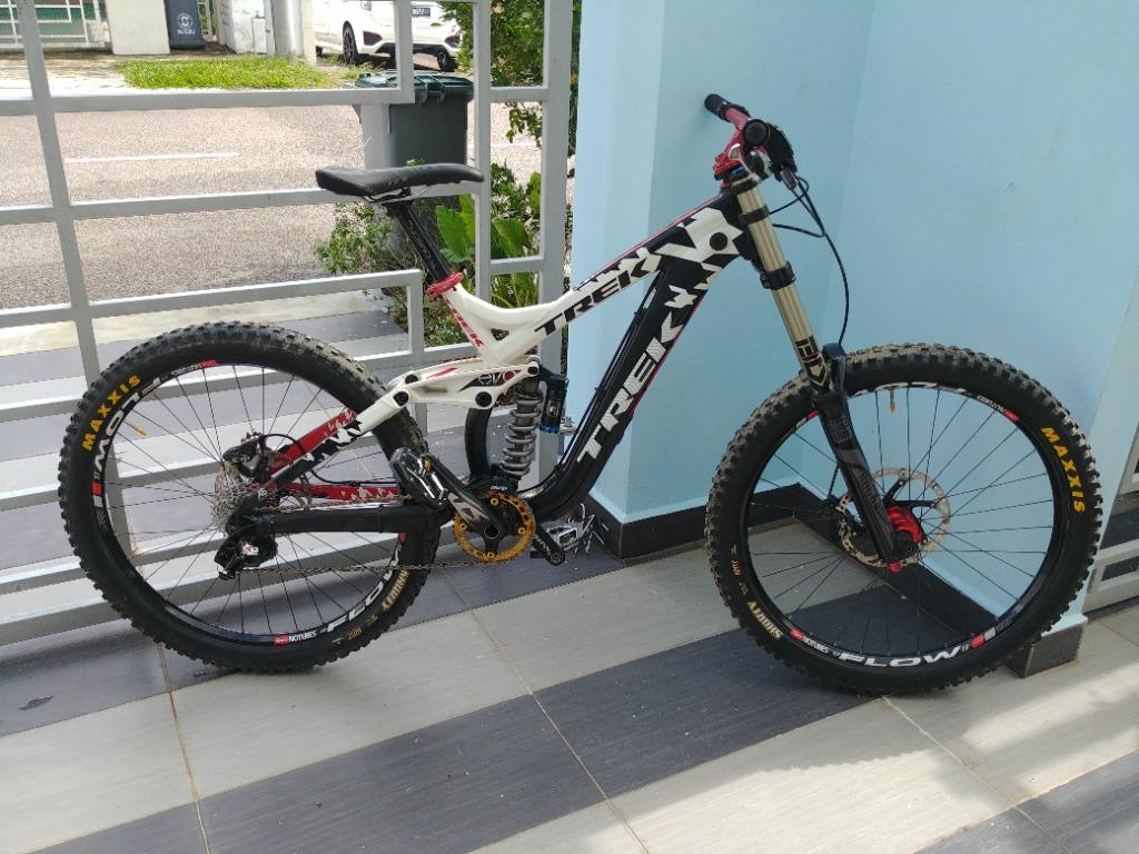 Trek session 8 2011 new arrivals