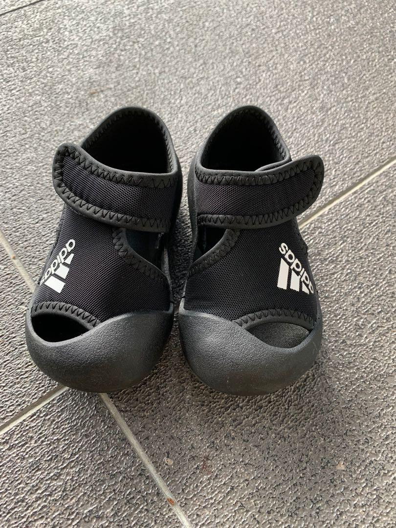 white adidas baby shoes