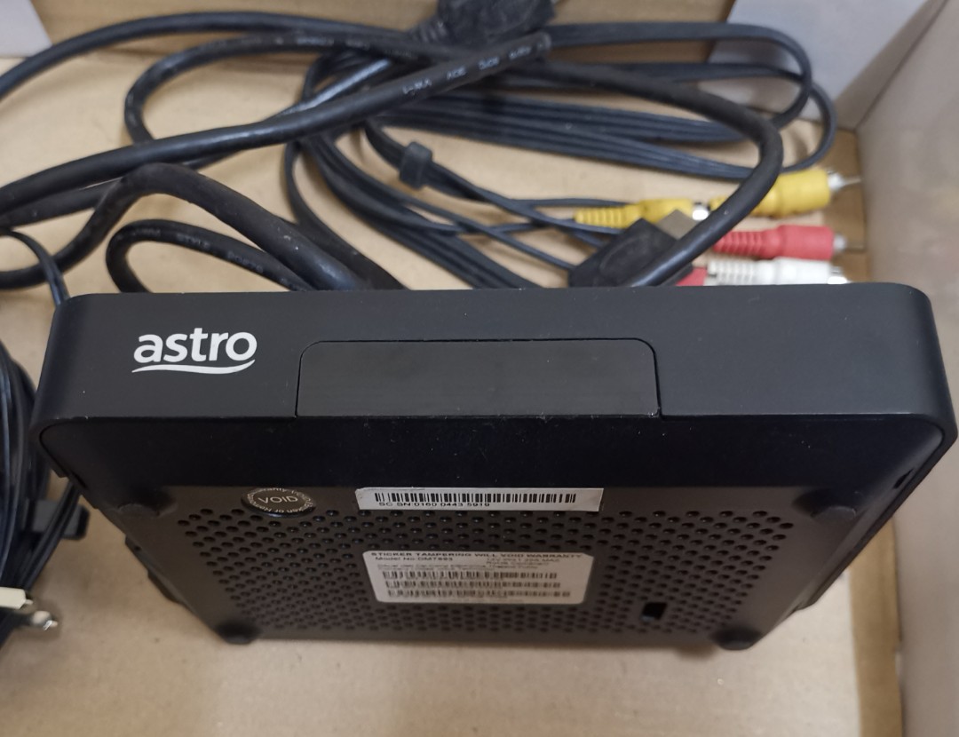 Astro Beyond Hd Decorder Set No Remote Electronics Others On Carousell