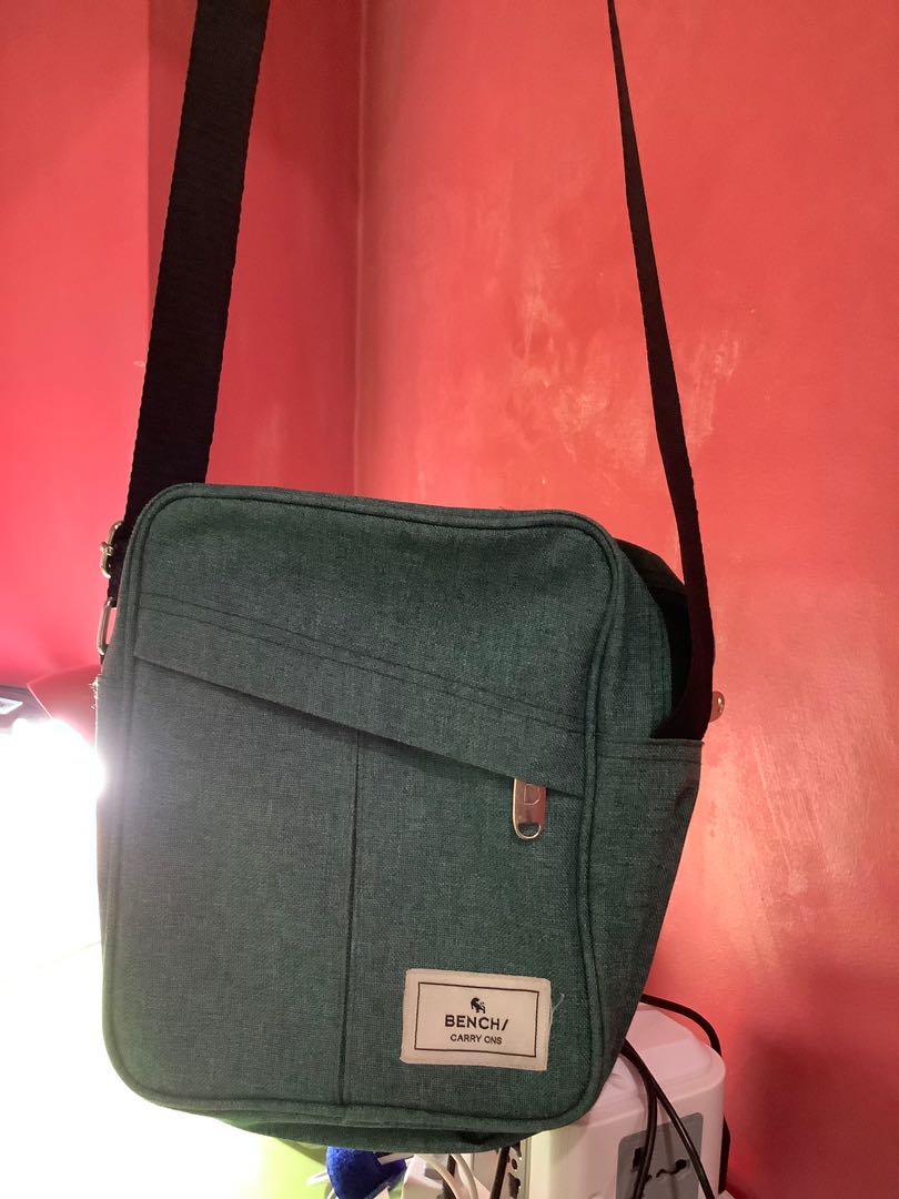 bench messenger bag