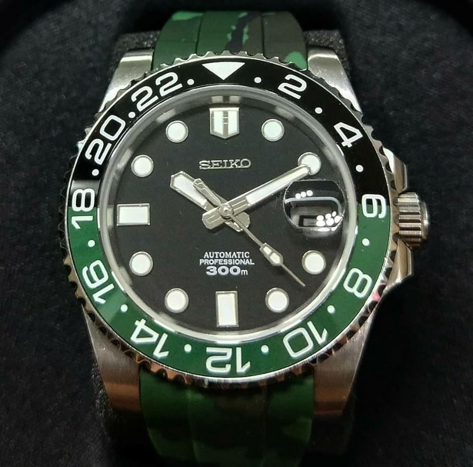 Seiko Black & Green GMT Mod, Men's Fashion, Watches & Accessories, Watches  on Carousell