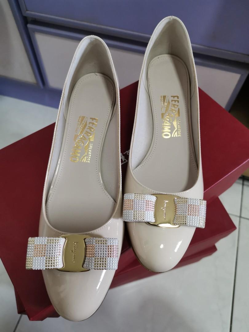 BNIB Salvatore Ferragamo Vara Mosaic size 8D Luxury Sneakers Footwear on Carousell