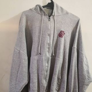 (Category: ) located in . Submitted by preloved_maniac (Listing ID 1011273784, Image 1). Description: .