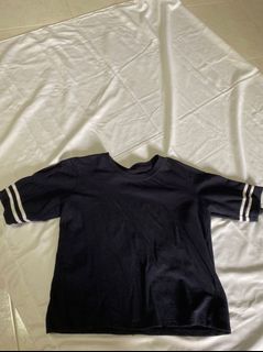 (Category: ) located in . Submitted by oh.cheapclothes (Listing ID 1011334264, Image 1). Description: .