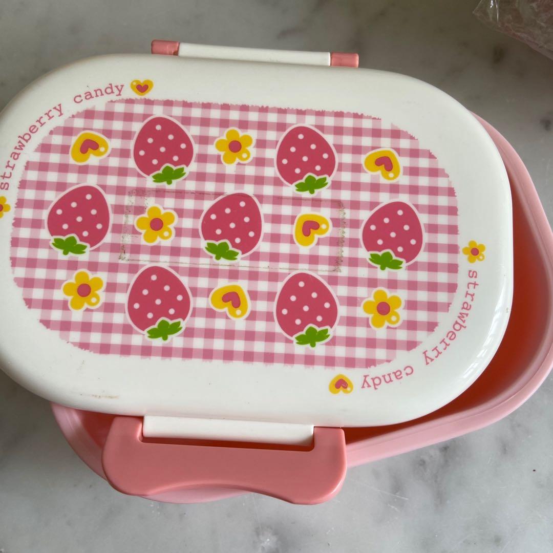 Daiso bento boxes, Home Appliances, Kitchenware on Carousell