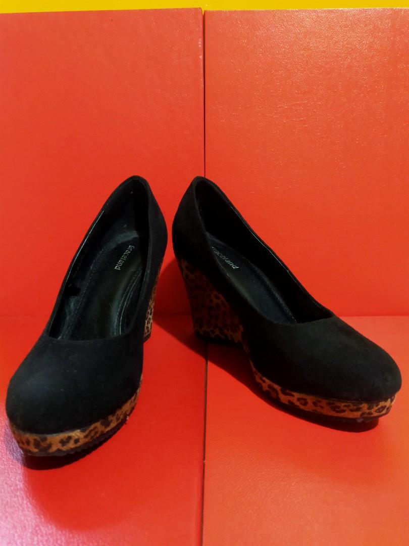 graceland platform shoes