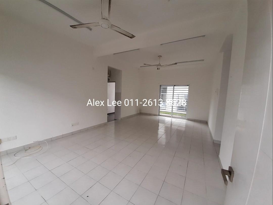 Ground Floor Townhouse Ainsdale Suci Groubd Floor Seremban, Property
