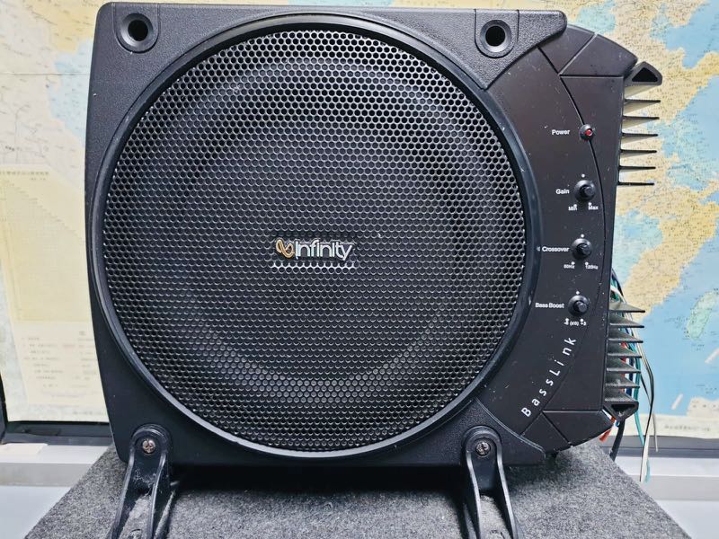 infinity bass box