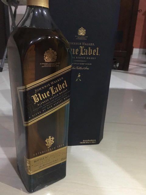 Johnnie Walker Blue Label Blended Scotch Whisky, Makanan ...