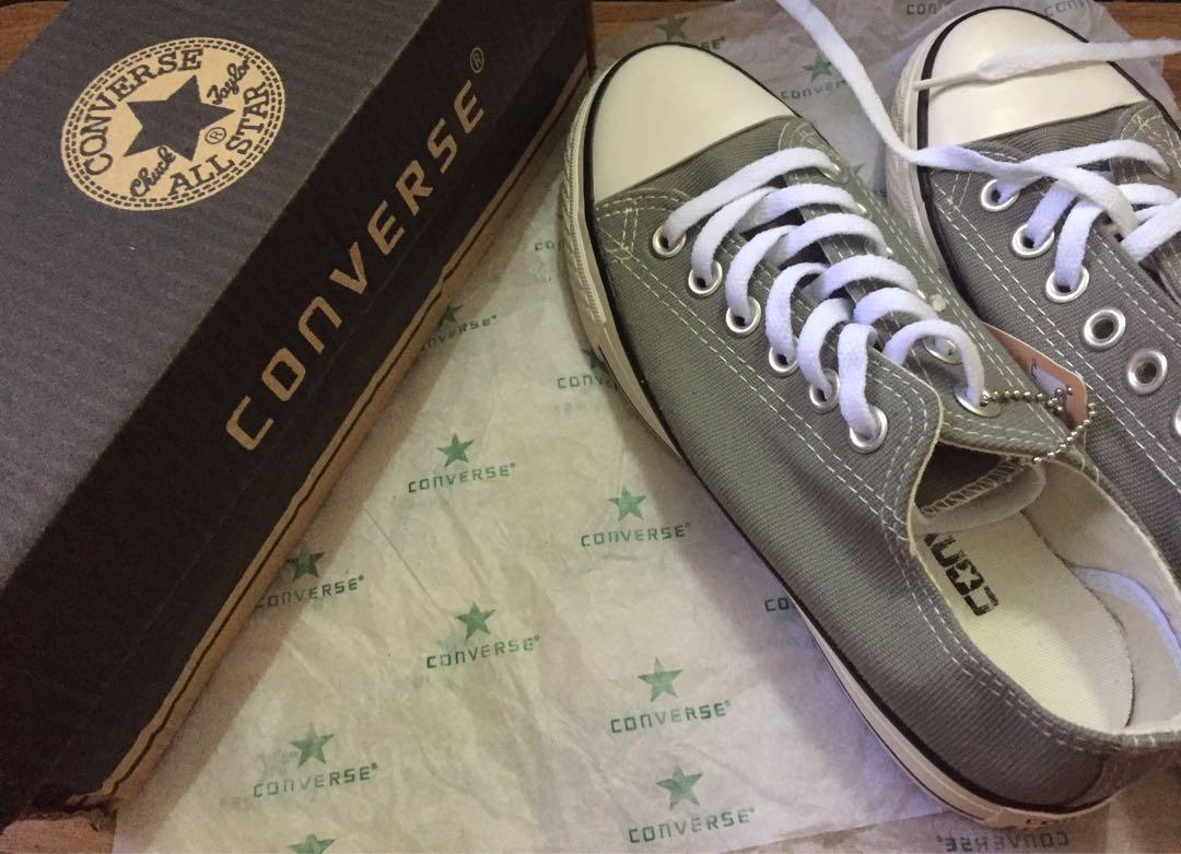 Kasut online converse grey