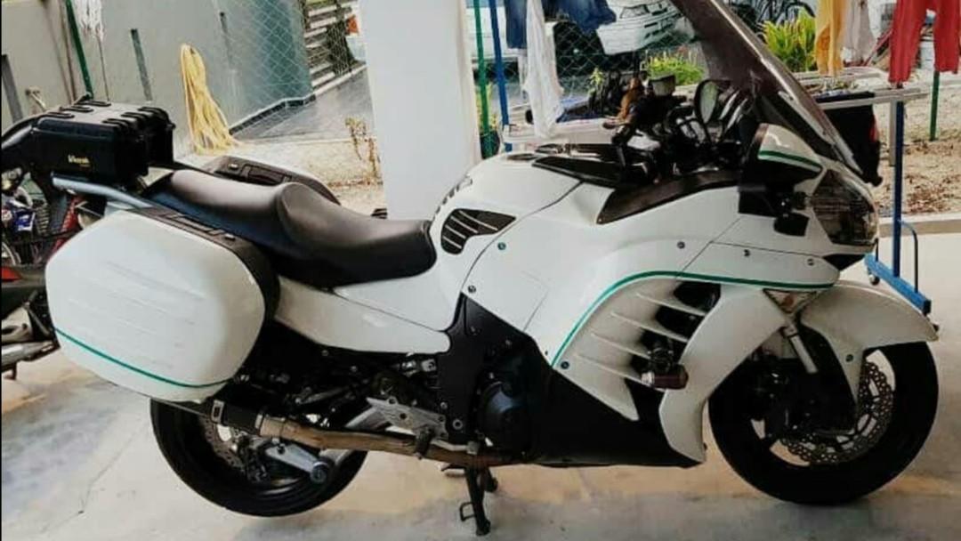 Motosikal kawasaki sales gtr 1400