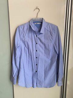 Kemeja polkadot