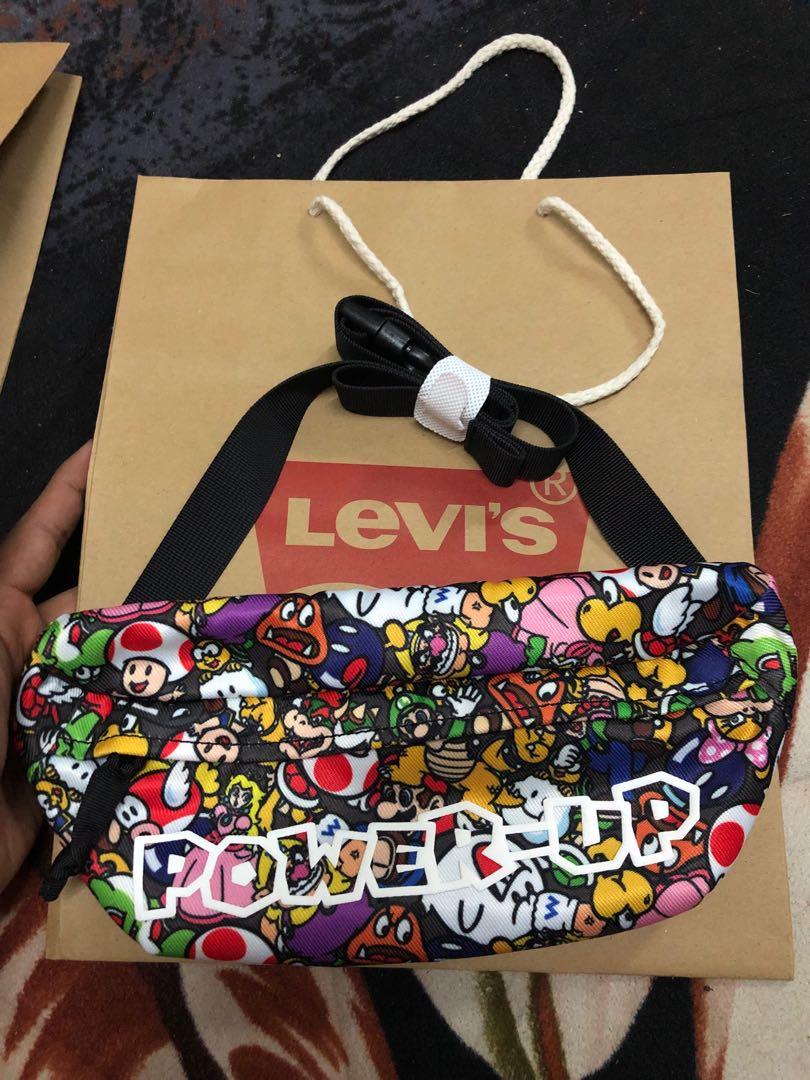 Levi's super mario sling discount bag