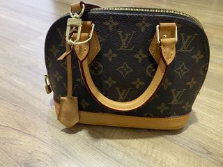 (Category: ) located in . Submitted by fazzpreloved (Listing ID 1011233848, Image 1). Description: .