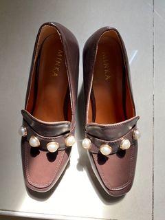 Maroon  heels