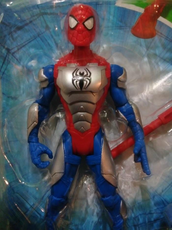 Marvel Armored Spiderman (Category: Action & Battle Toys) located in Imus. Submitted by mnxtoyhouse (Listing ID 242959677, Image 2). Description: Armored Spiderman from 'Ultimate Spiderman' Sinister 6 Series PRICE: P500 BRAND: Hasbro CONDITION: New in Sealed Box SIZE: 6 inches PAYMENT: Cash/GCash/PayPal/BPI MEETUP: Imus, Cavite only SHIPPING: Buyer's expense LBC For more stuff, pls visit/like my page at https://www.facebook.com/mnxtoyhouse/.