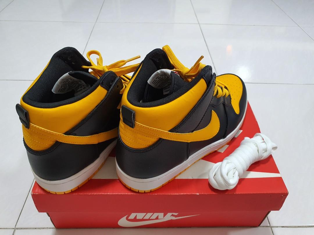 nike dunk cmft university gold