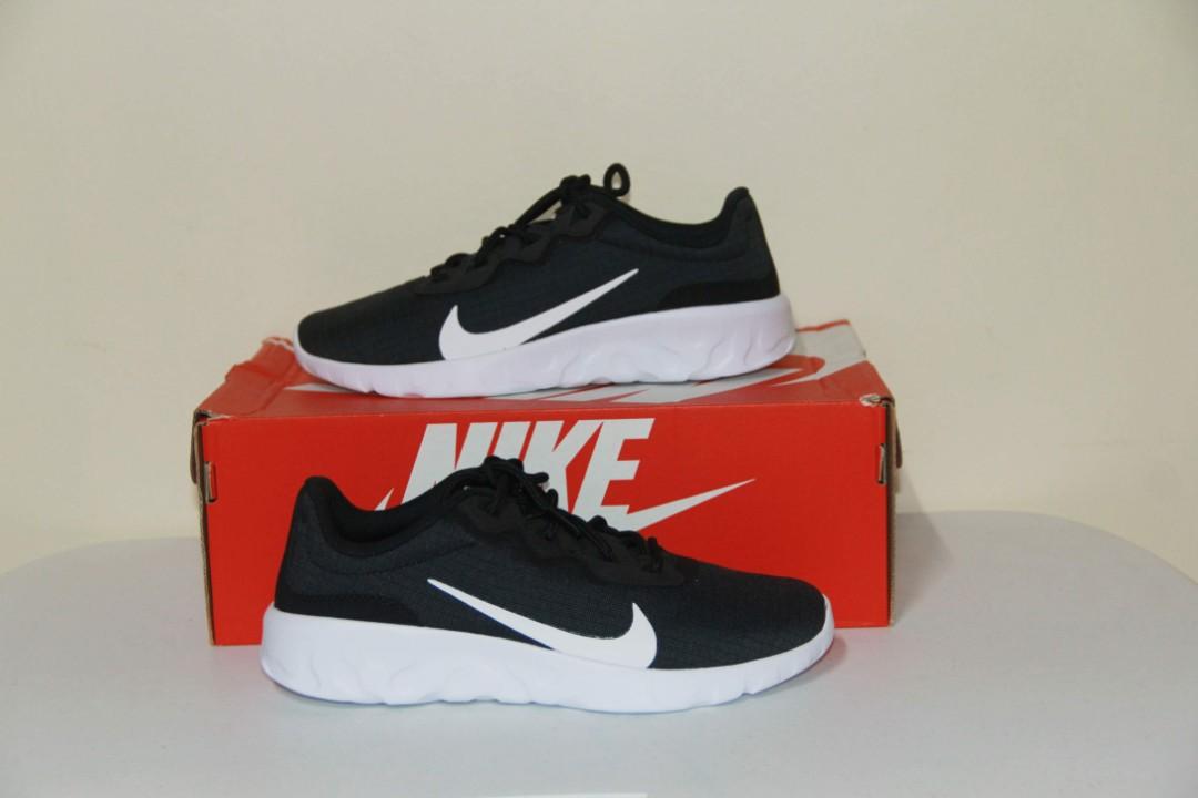 nike explore strada outfit