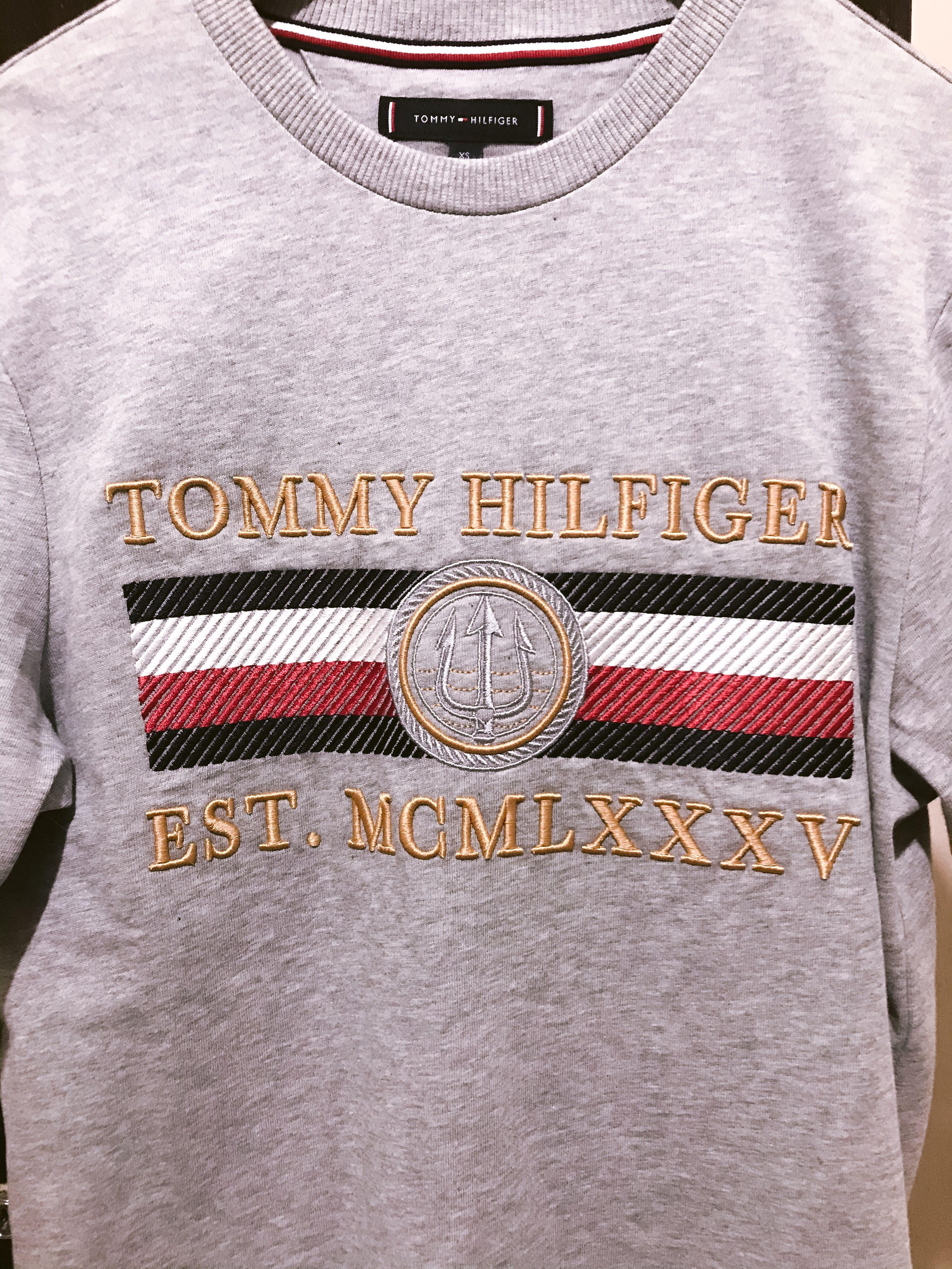 Tommy hilfiger icon relaxed hot sale fit tee
