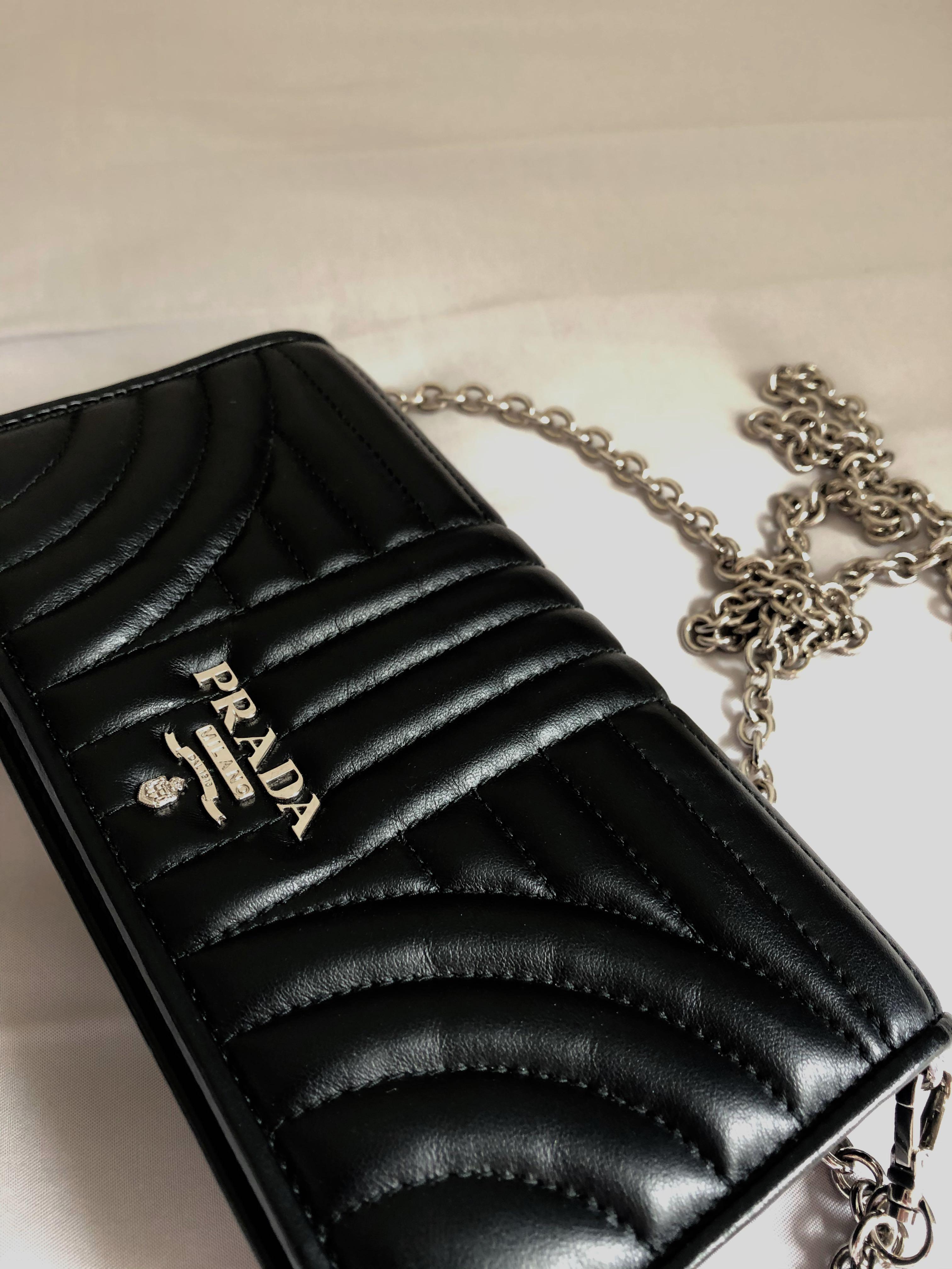 Prada diagramme wallet clearance
