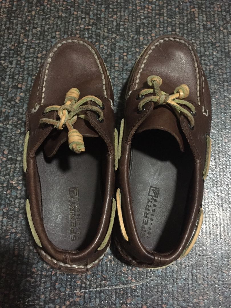 payless sperrys