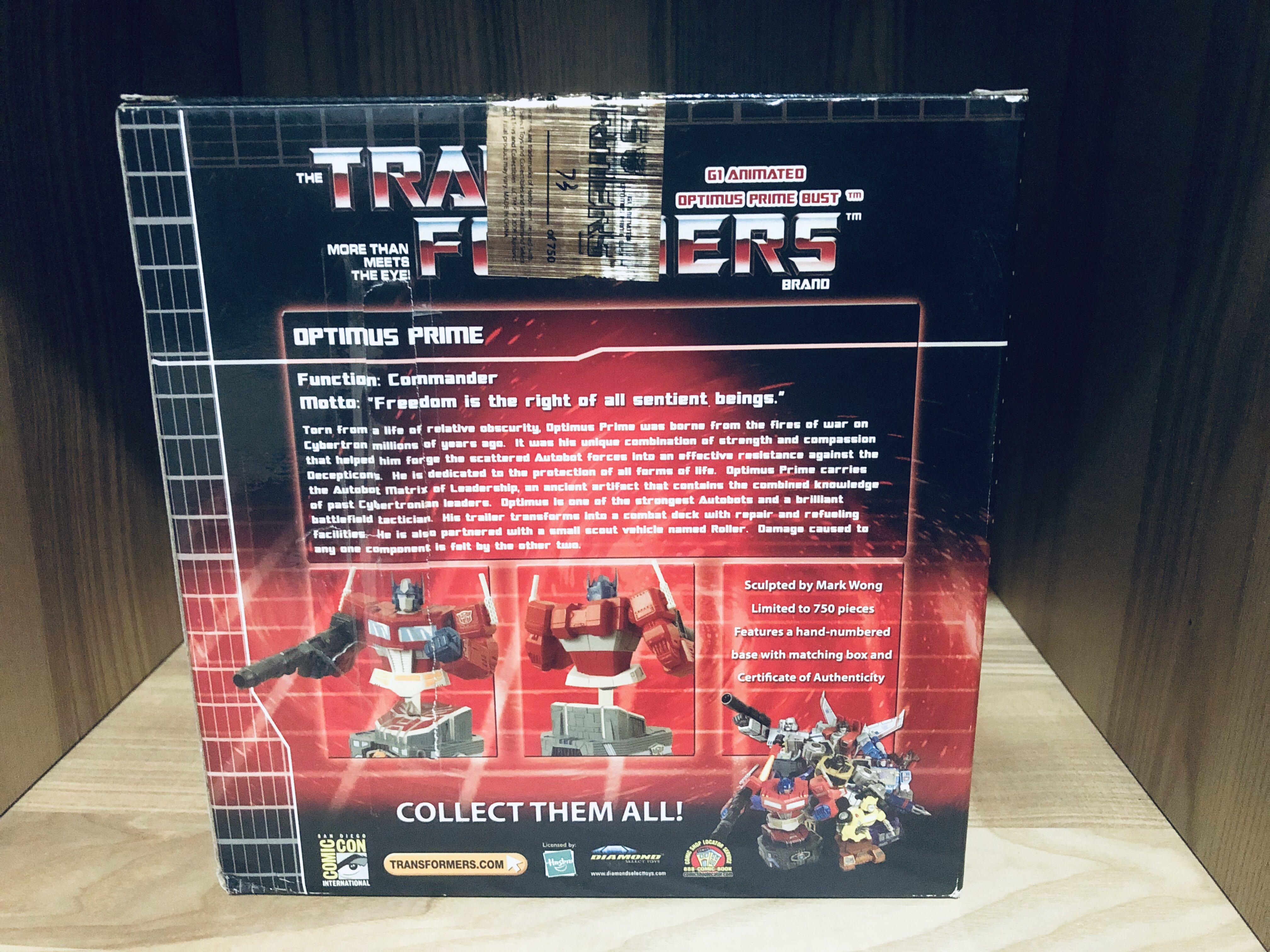 TRANSFORMERS G1 ANIMATED OPTIMUS PRIME BUST 2009, Hobbies & Toys