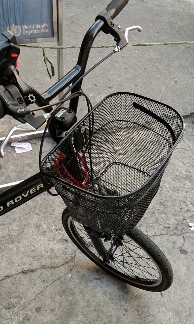 rear bike basket with lid