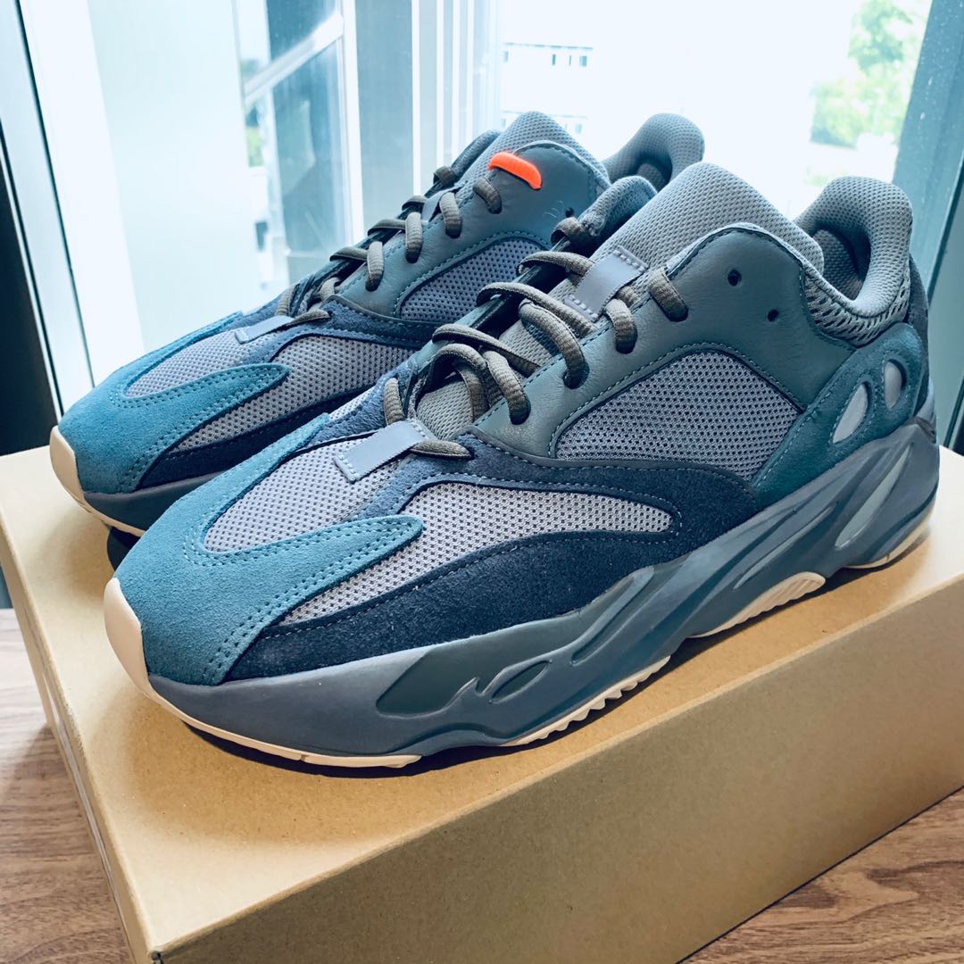teal blue 700