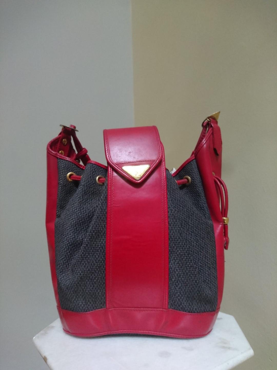 Ysl bucket outlet bag vintage