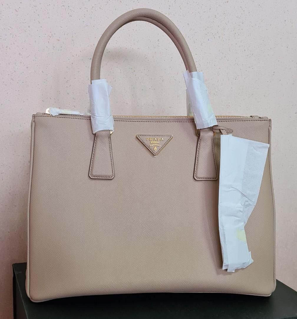 PRADA Medium Galleria Saffiano leather bag, Women's Fashion, Bags &  Wallets, Tote Bags on Carousell