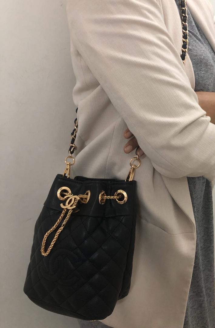 chanel vip canvas tote