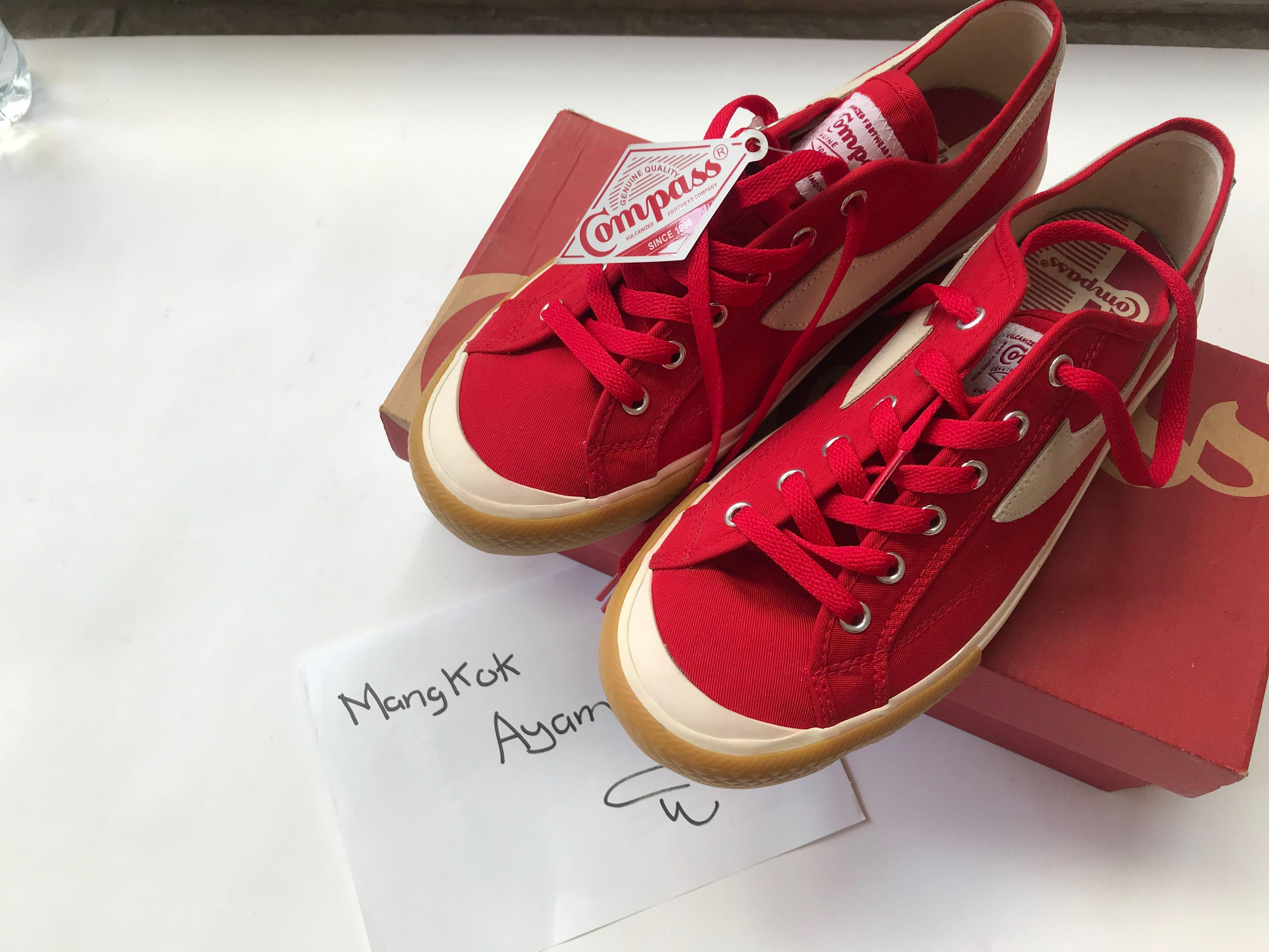 Compass Gazelle low 42 (Red Gum), Fesyen Pria, Sepatu , Sneakers di  Carousell