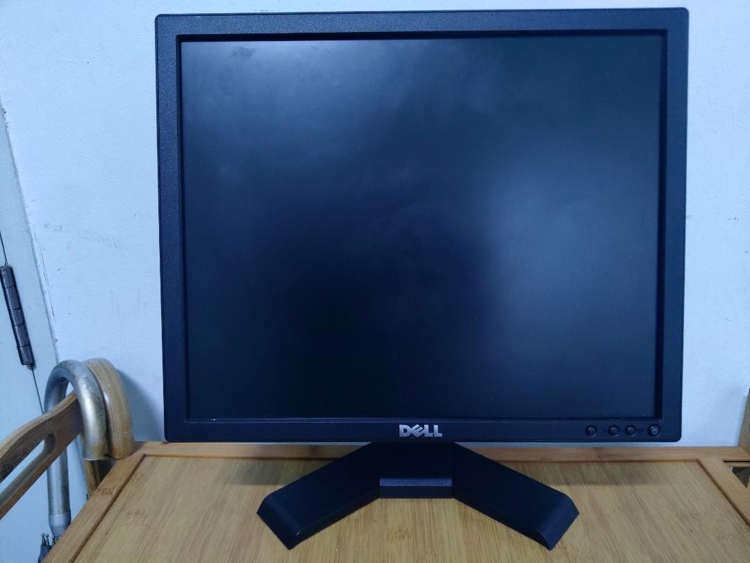 Dell 17 Inch Monitor Computers And Tech Parts And Accessories Monitor