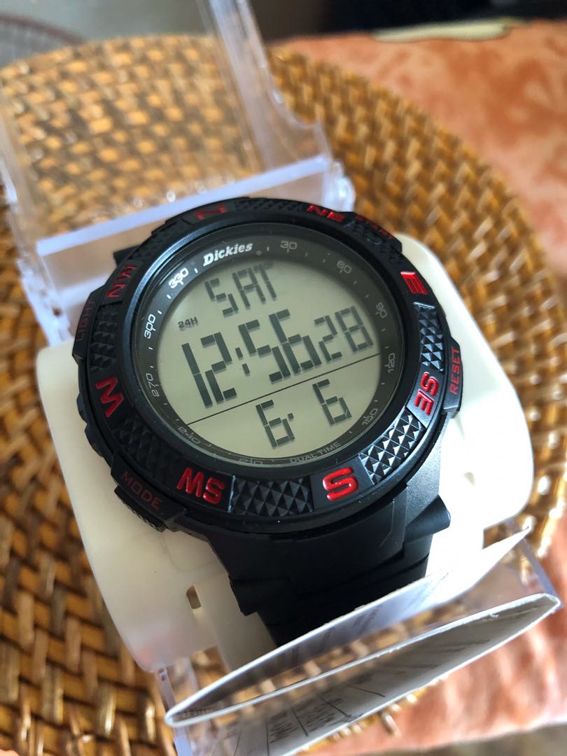 Dickies digital shop watch